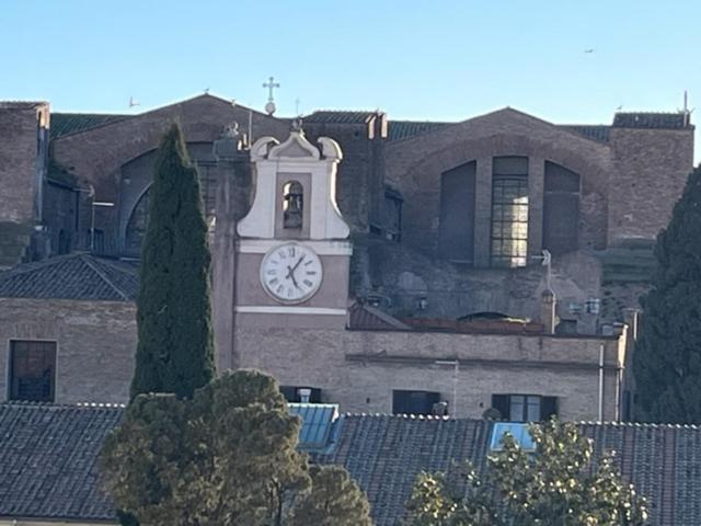 Camera X2 Con Magnifica Vista Sul Chiostro Di Michelangelo E Le Terme Di Diocleziano Rome Exterior photo